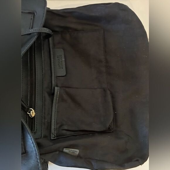 Michael Kors Black Hamilton bag lock and key should bag - Picture 8 of 9